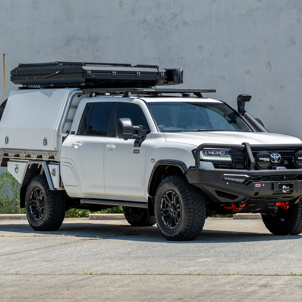 
                  
                    BOSS RT1 Overlander Rooftop Tent
                  
                